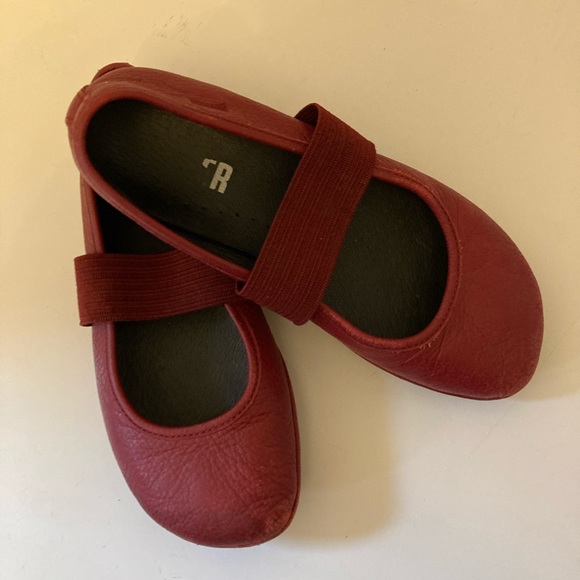Camper Nina Red Leather Mary Janes Girl’s Size 32 - Picture 2 of 6